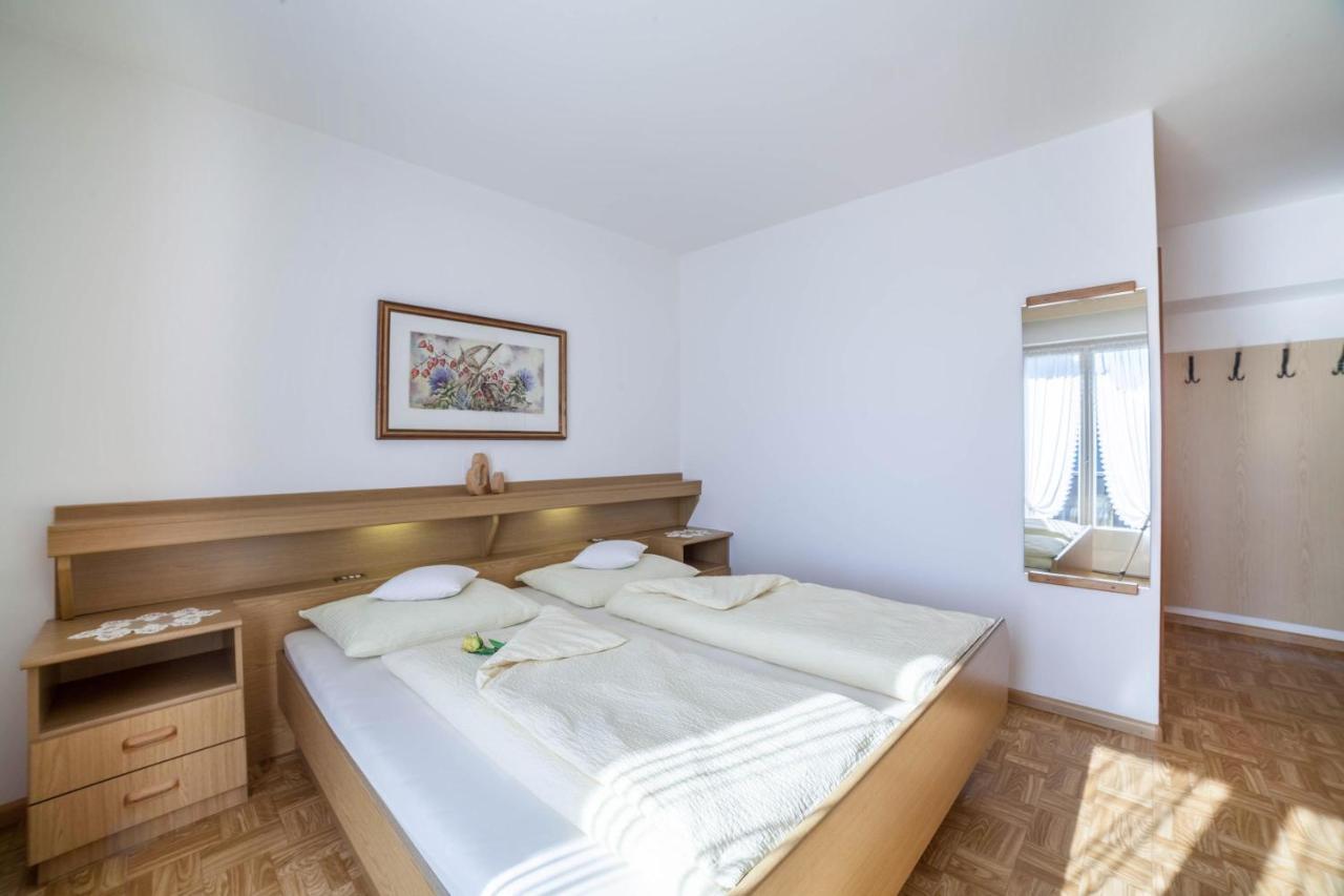 Residence Pichler Apartment 2 San Leonardo in Passiria Bagian luar foto